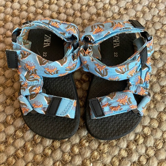 Zara Other - Zara Toddler Sandals